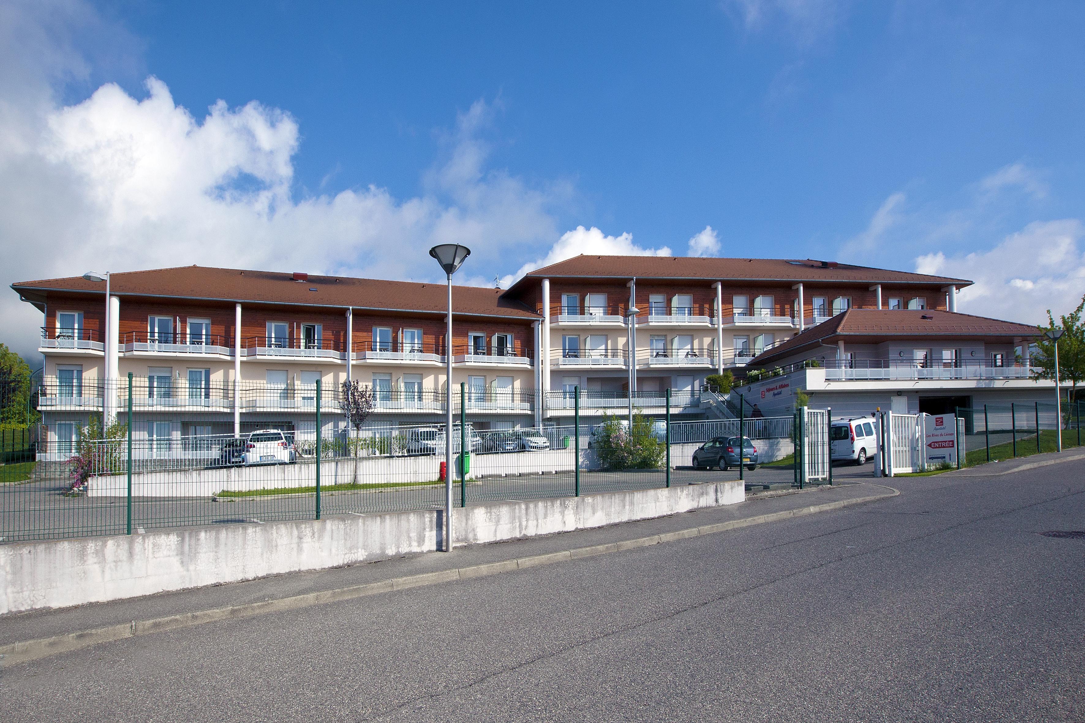 Sejours & Affaires Geneve Gex Les Rives Du Leman Aparthotel Exterior foto