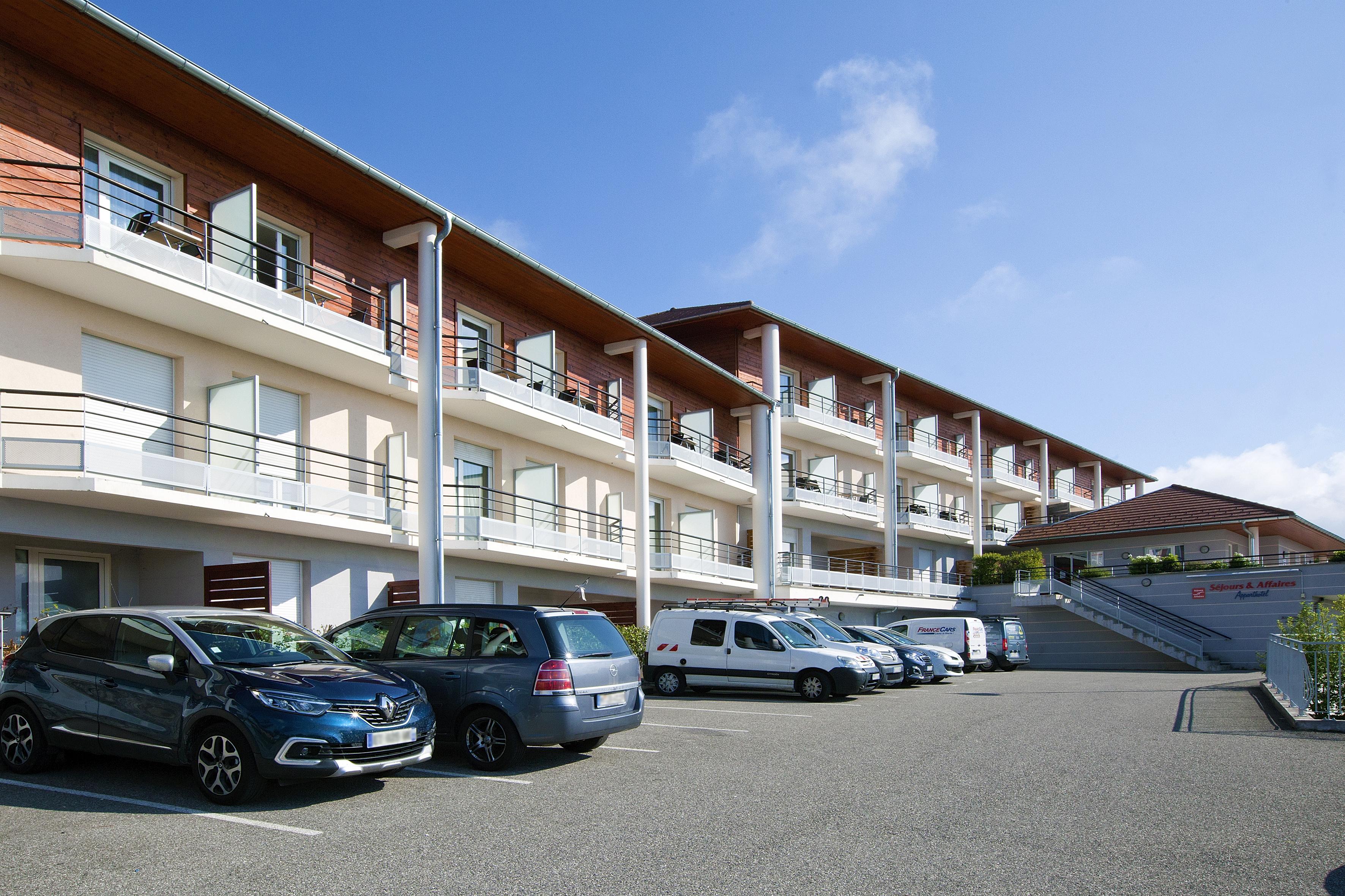 Sejours & Affaires Geneve Gex Les Rives Du Leman Aparthotel Exterior foto