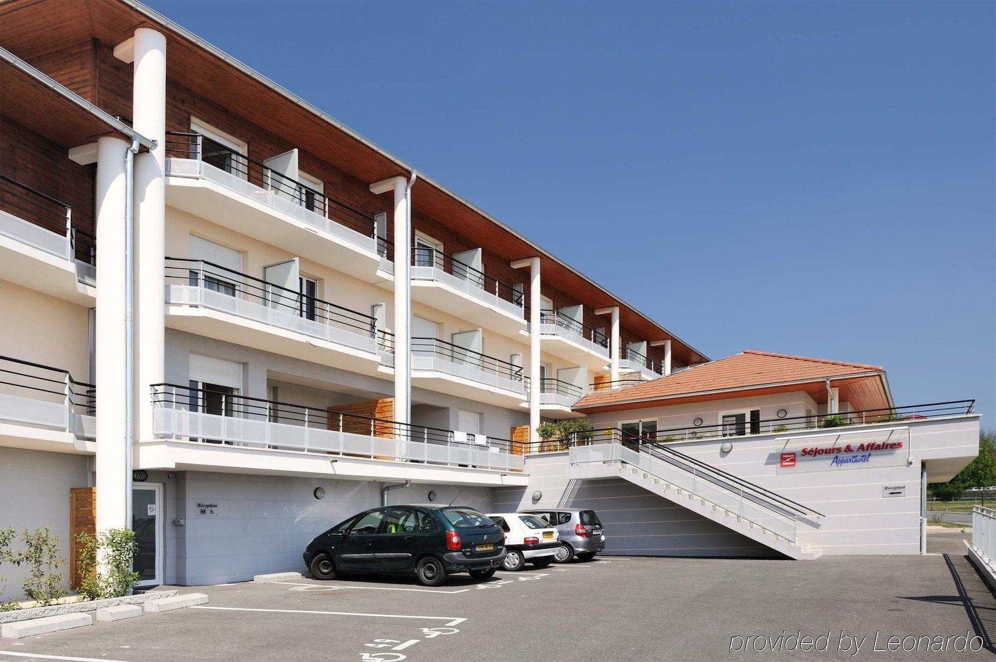 Sejours & Affaires Geneve Gex Les Rives Du Leman Aparthotel Exterior foto